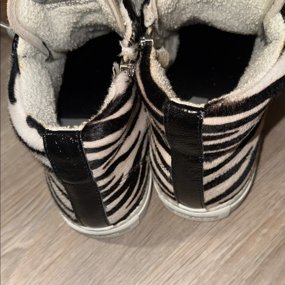 P448 Skate Sneaker Women's Zebra Pony Hair High Top Glitter - Picture 3 of 7